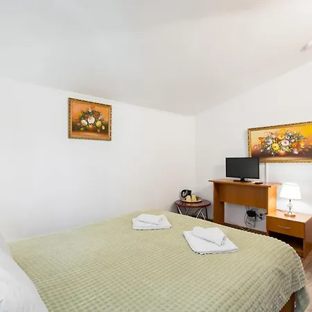 Flowers Grand 3* Bucarest