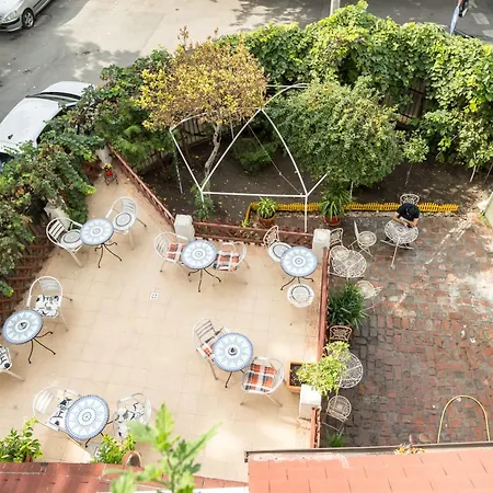 Hotell Flowers Grand Bukarest