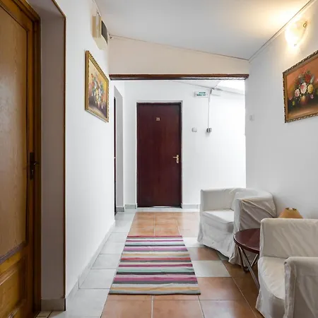 Отель Flowers Grand 3*