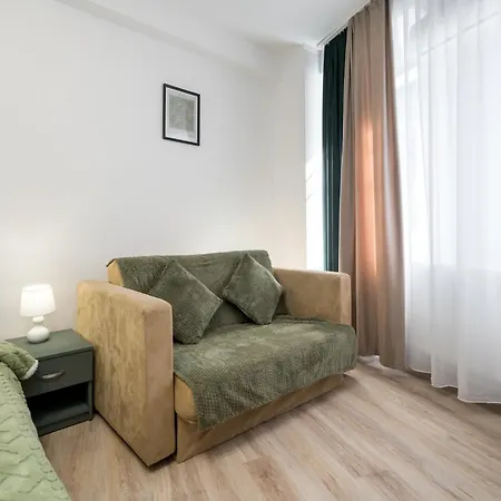 Готель Flowers Grand