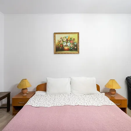 Отель Flowers Grand Бухарест