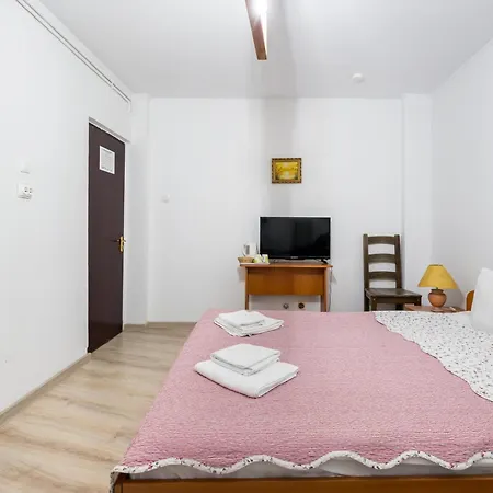 Готель Flowers Grand