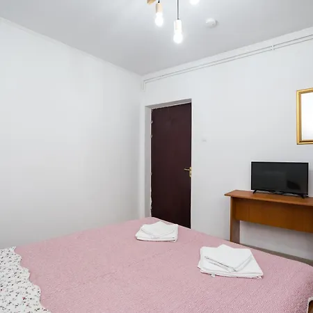 Flowers Grand Bucarest