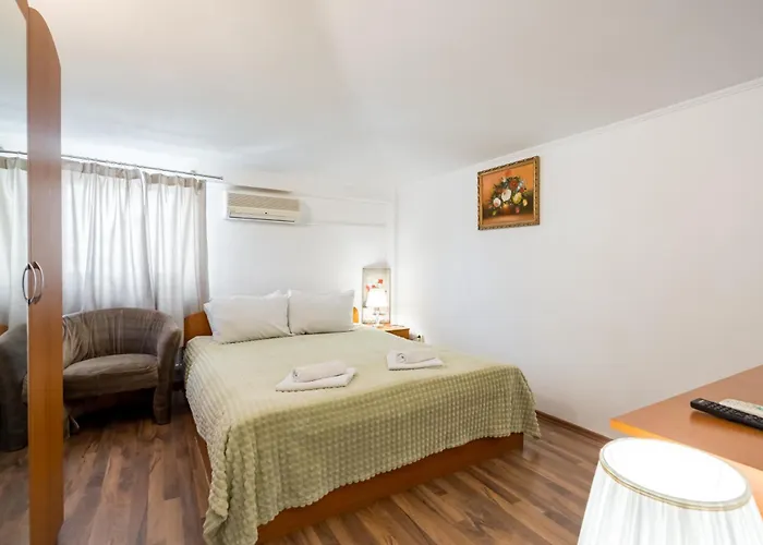 Flowers Grand מלון 3*