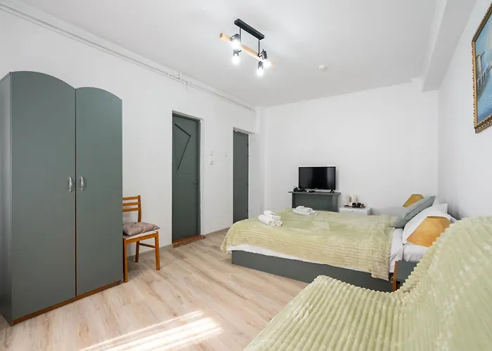 Flowers Grand מלון 3*