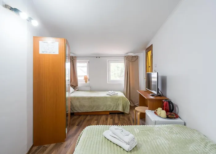 מלון Flowers Grand 3*