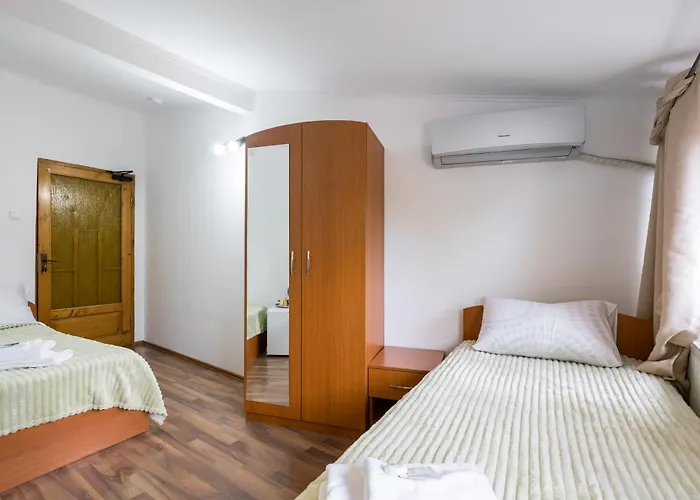 מלון Flowers Grand