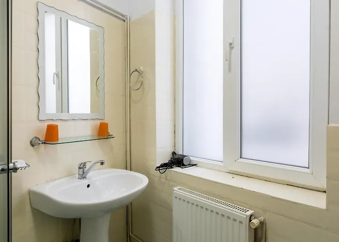 מלון Flowers Grand