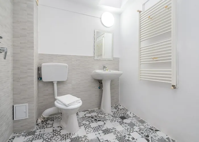 Flowers Grand מלון בוקרשט