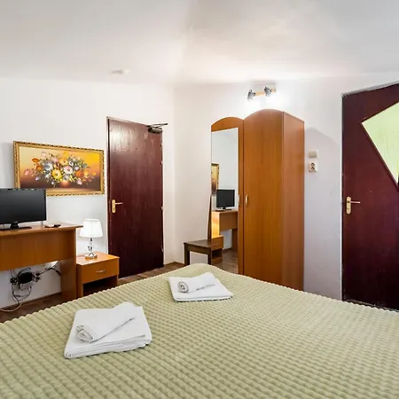 Hotel Flowers Grand Bucureşti