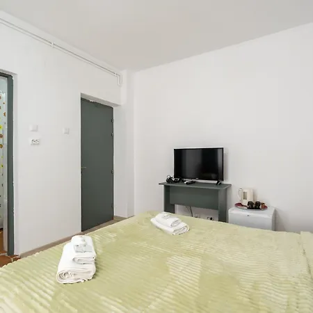 Flowers Grand מלון בוקרשט