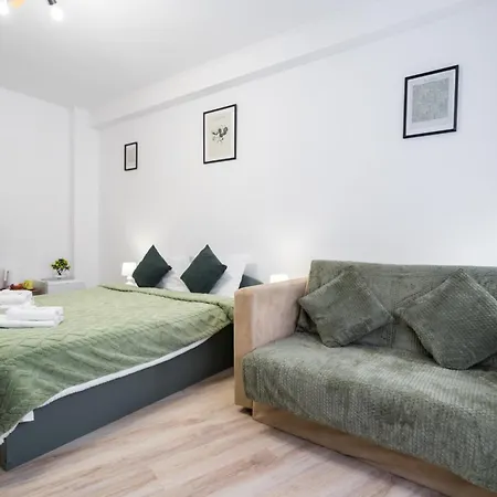 מלון Flowers Grand