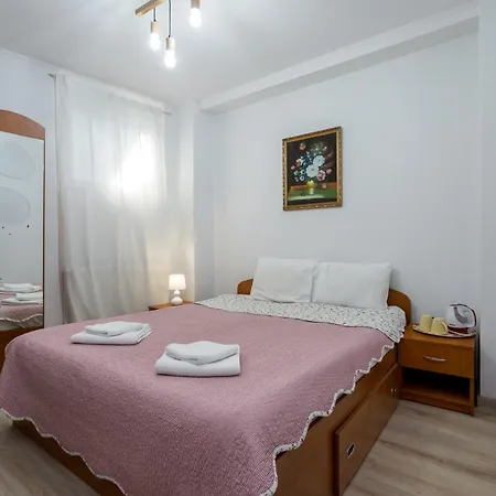 Hotel Flowers Grand 3*