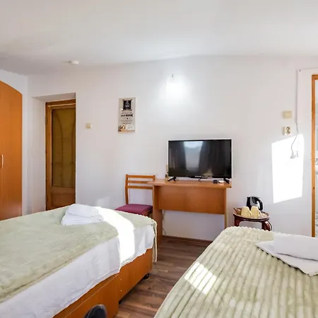 מלון Flowers Grand