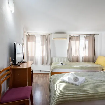 מלון Flowers Grand