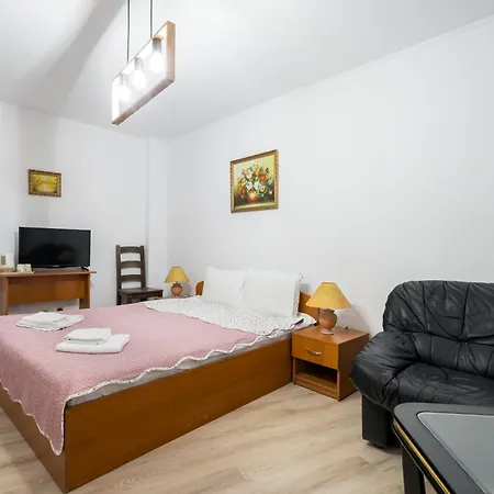 Flowers Grand מלון בוקרשט