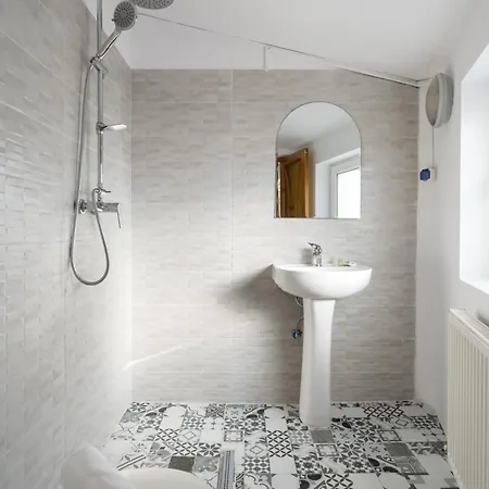 מלון Flowers Grand בוקרשט