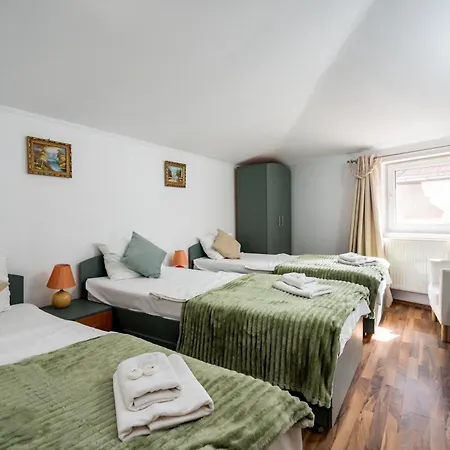 Flowers Grand فندق بوخارست